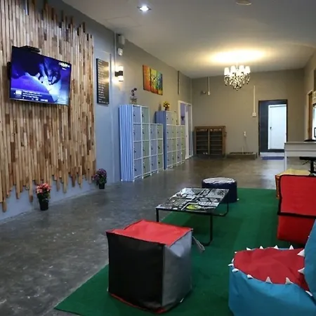 Ideal Beds Hostel Ao Nang Beach-3